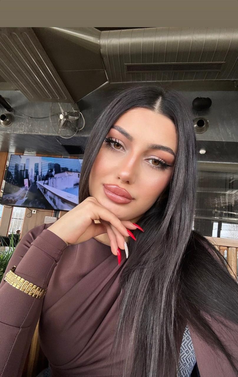 Terzi Yenilikçi Bayan Escort Bayan Banu