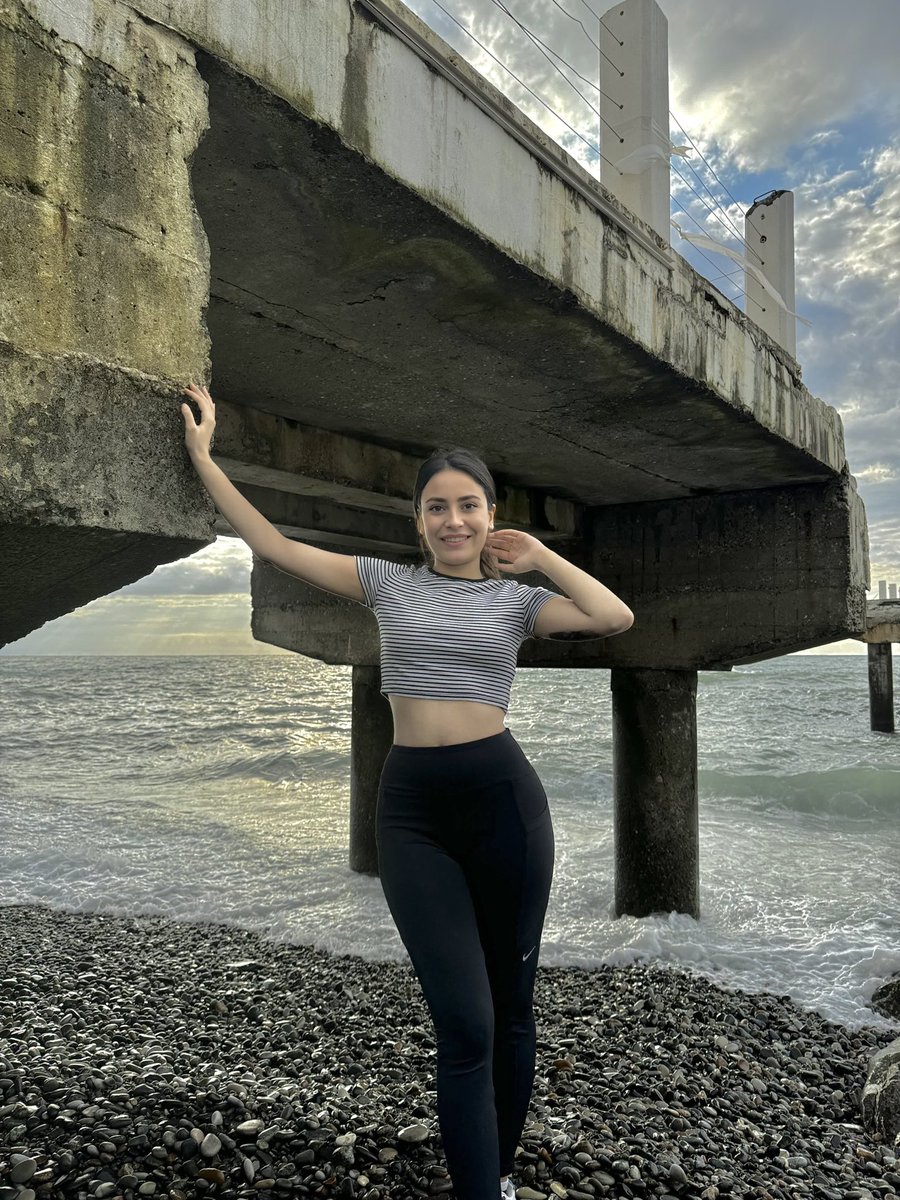 Yenidoğanlar Yabancı Escort Bayan Müjde