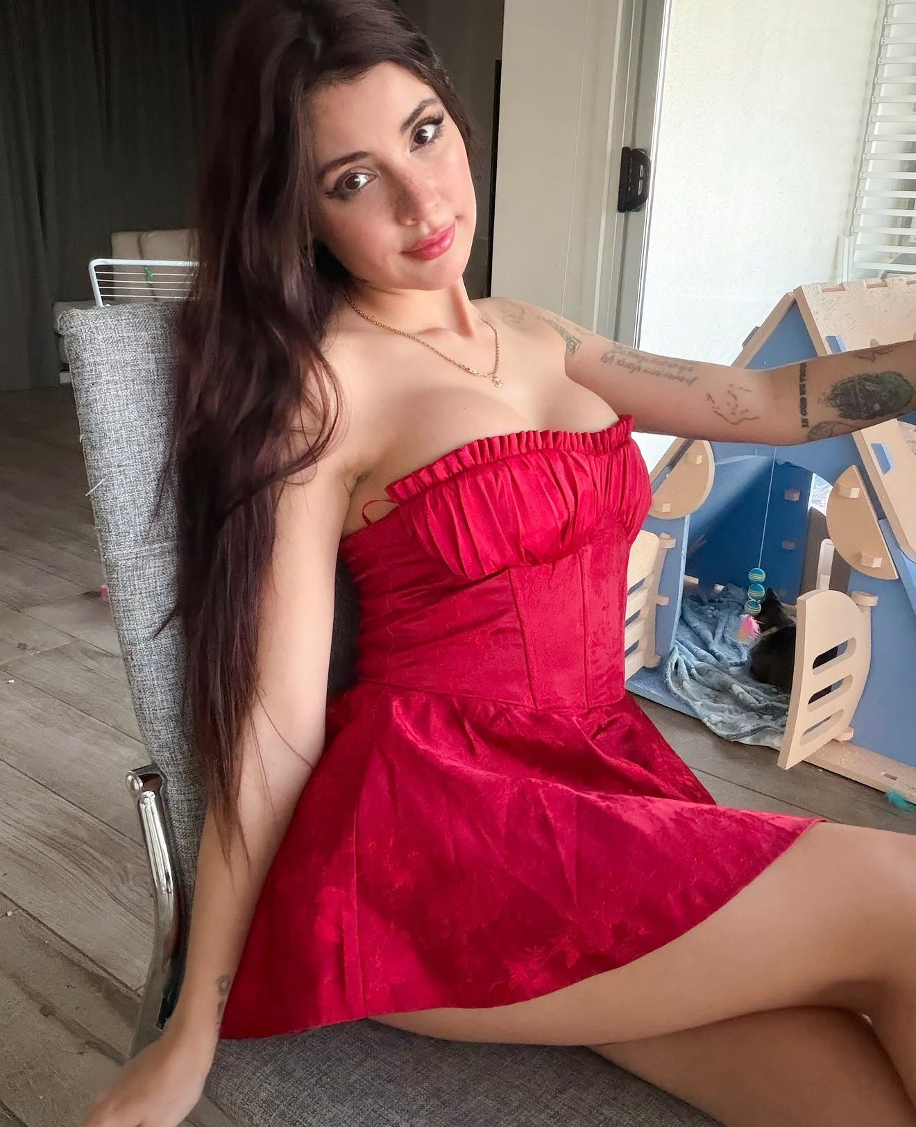 Karadere Şaşırtıcı Kadın Escort Bayan Yasemin