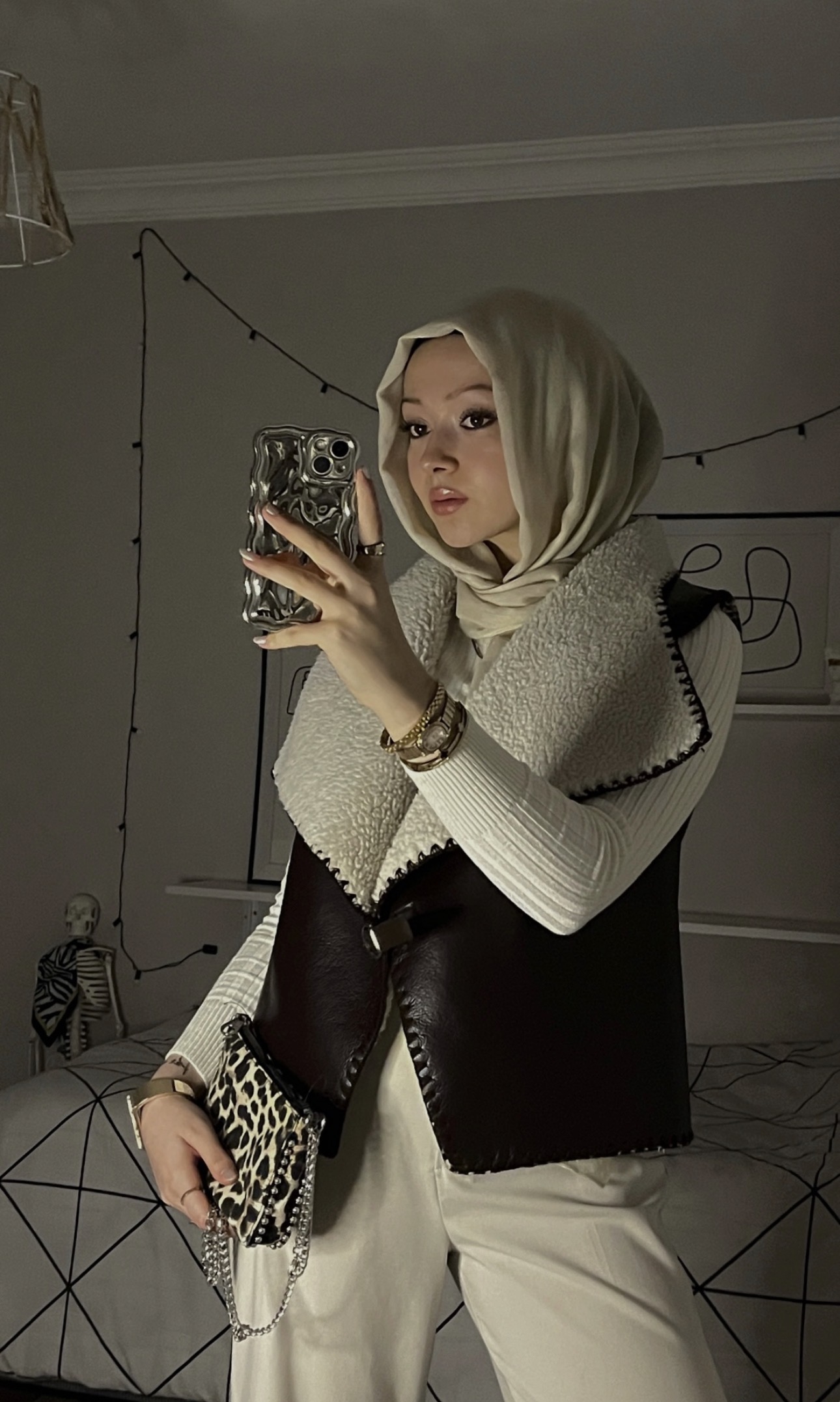 Yenidoğanlar Büyük Memeli Bayan Escort Mina