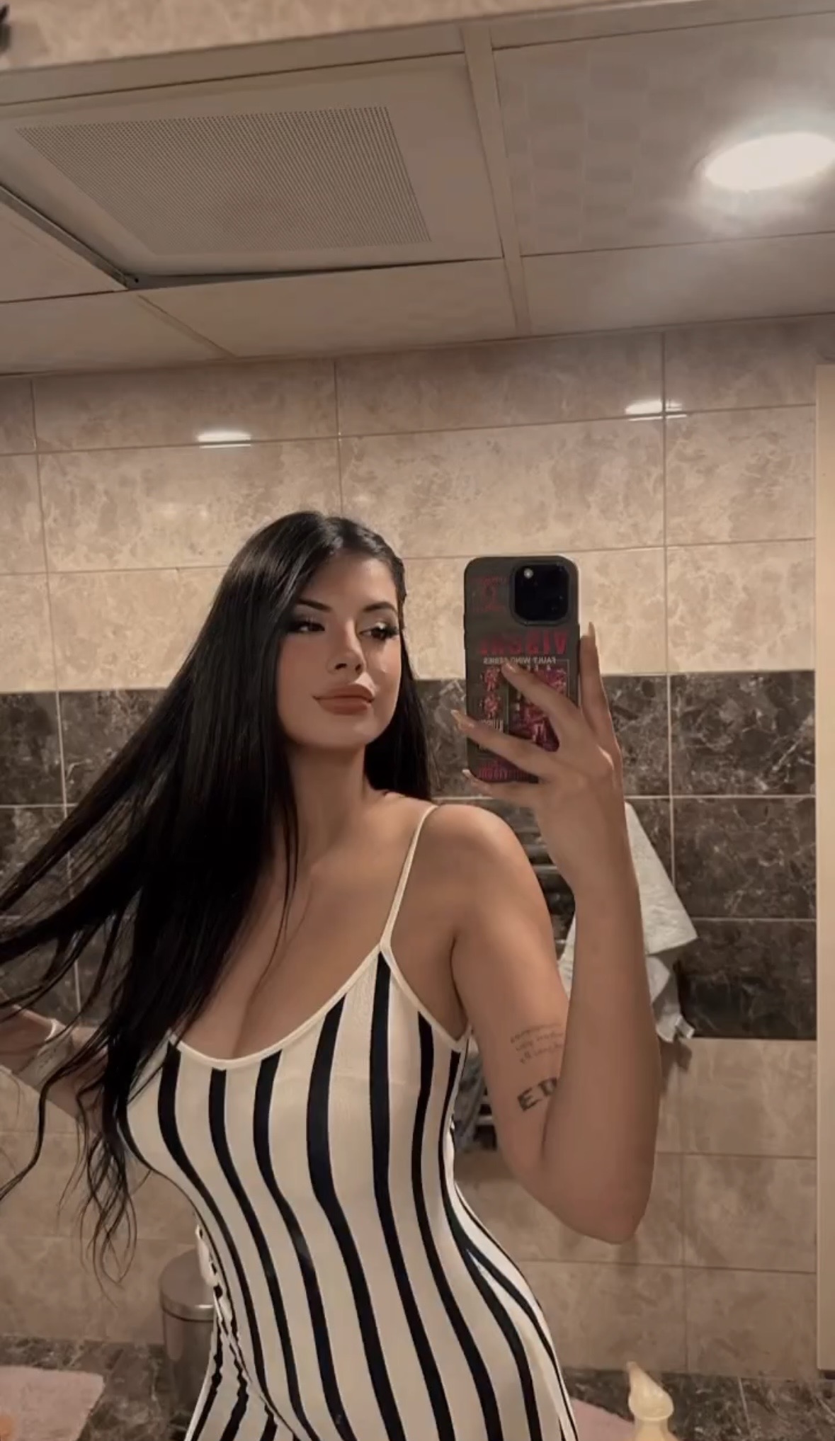 Köseler Sonsuz Aşk Escort Çilek