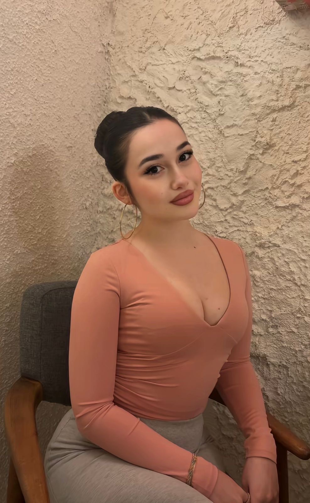 Onmayıs Kadın Gibi Kadın Bayan Escort Tezel